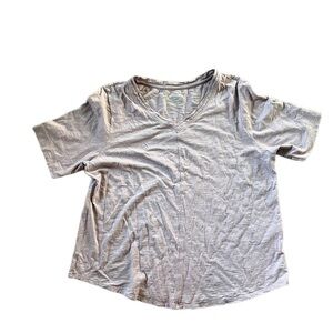Chico’s Womens Lavender V-Neck Breathable T-Shirt Size XL